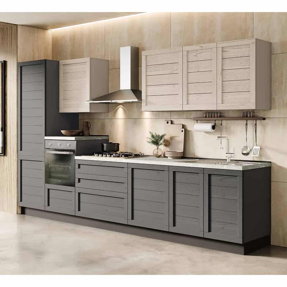 Cucina moderna Alpe Arredi con ante in legno chiaro e dettagli grigi, piano di lavoro spazioso e elettrodomestici integrati.
