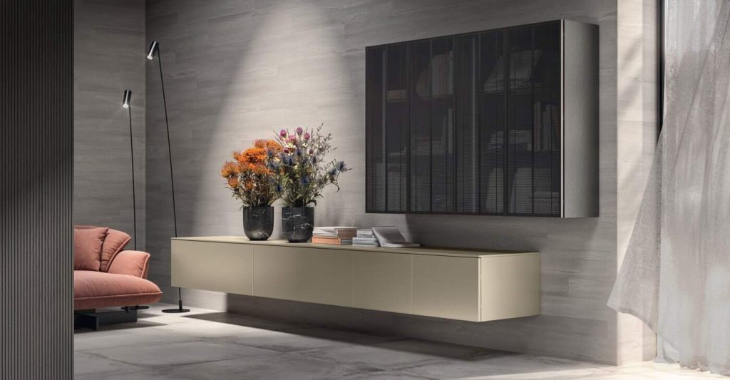 Elegante mobile TV sospeso in stile moderno, arredamento raffinato e funzionale, ideale per arricchire gli interni con un tocco di design minimalista e contemporaneo.