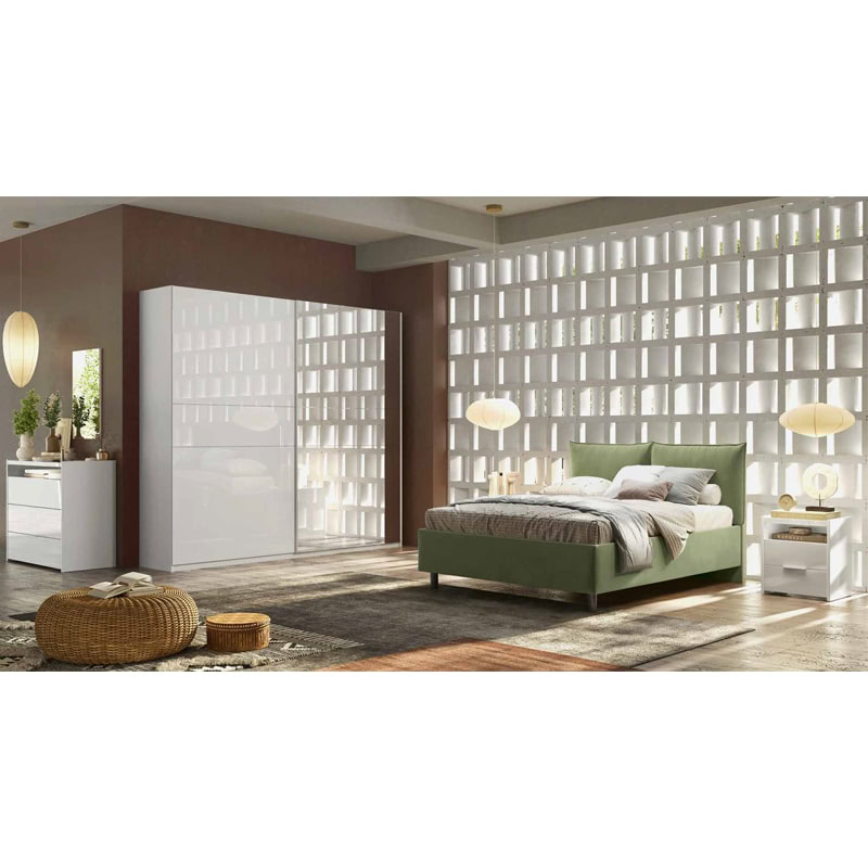 1 Elegante camera da letto moderna con arredi di design, letto verde, illuminazione soffusa e parete in mattoni di cemento bianco, arredamenti di alta qualità Alpe Arredi.