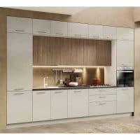 Cucina moderna SANDY 360 con ante bianche e dettagli in legno, ideale per ambienti contemporanei e funzionali.