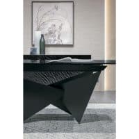 Tavolo allungabile ALISEO 160 con design moderno e superficie in legno scuro, ideale per ambienti eleganti e contemporanei.